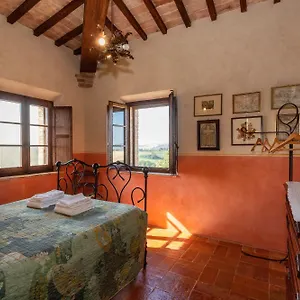  Farm stay Podere Cunina